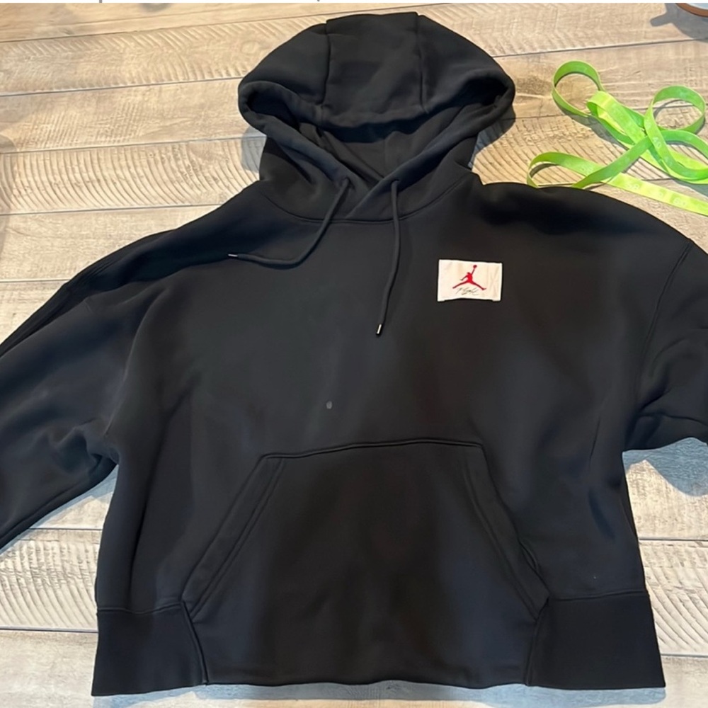 Jordan cropped top hoodie size medium in black